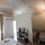 Domus Maqueda - Pressi Teatro Massimo Frühstückspension 3*